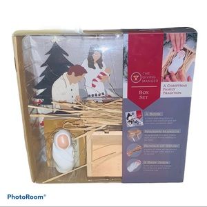 The Giving Manger Nativity Christmas Box Set